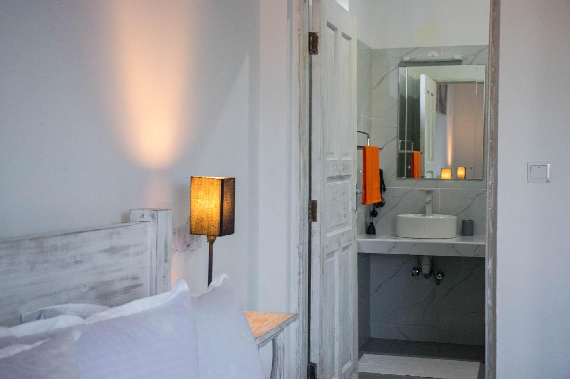 4 U Luxury Bungalows Diani Diani Beach Bagian luar foto