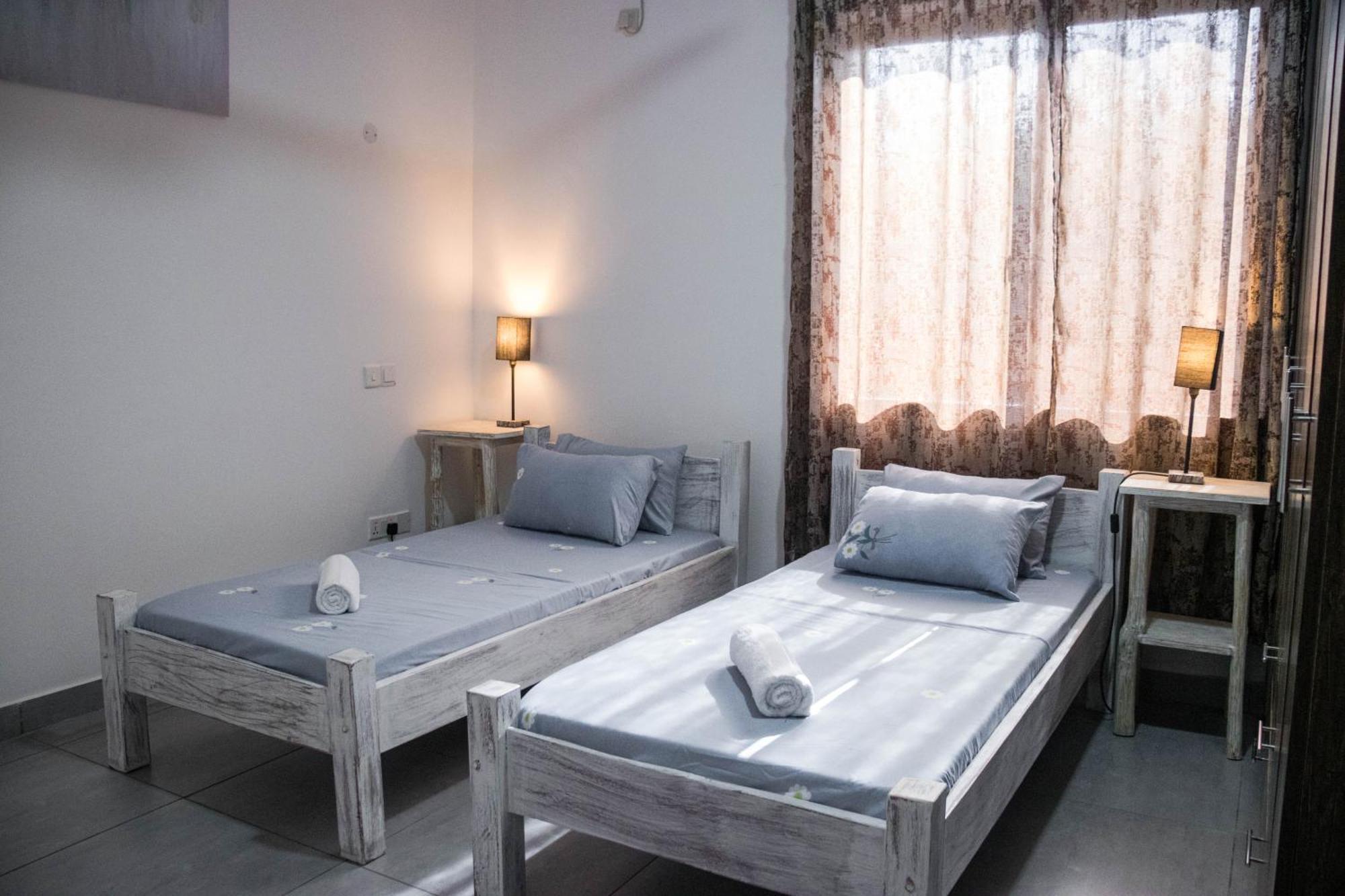 4 U Luxury Bungalows Diani Diani Beach Bagian luar foto